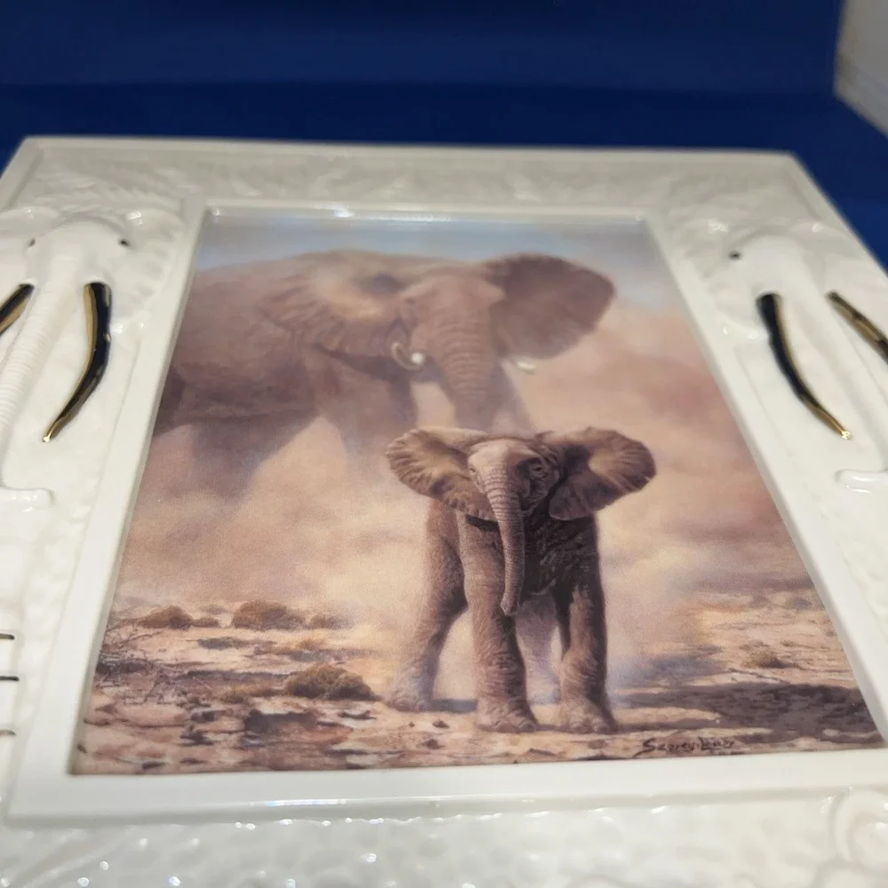 Bradford Exchange Limited Edition Wall Plaque With Elephant 9x9